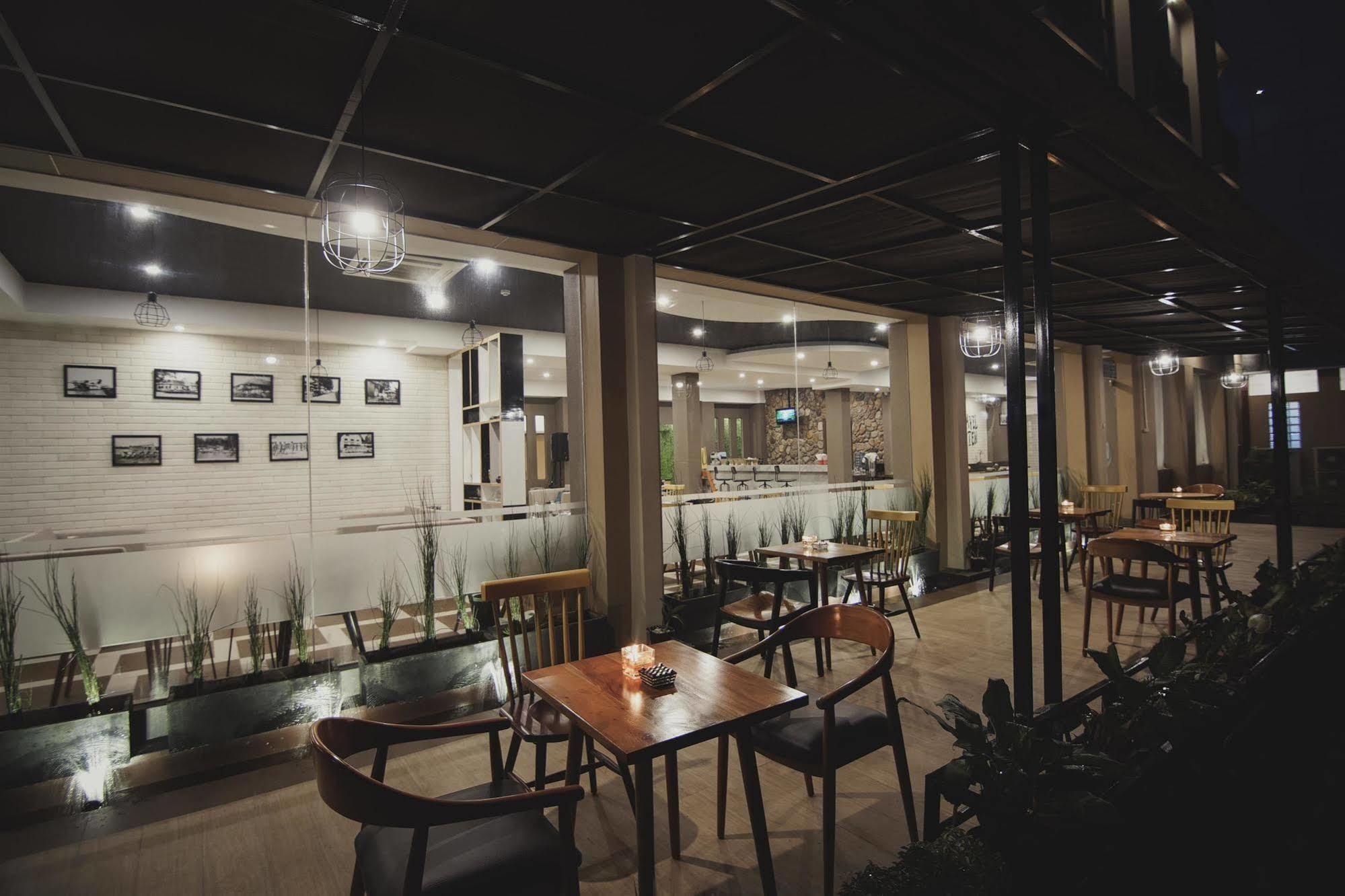 Hotel Golden Tulip Essential Belitung Tanjung Pandan Esterno foto